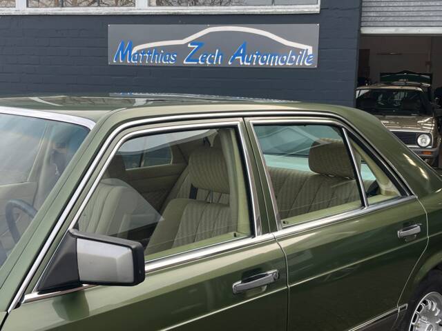 Mercedes-Benz 280 SE