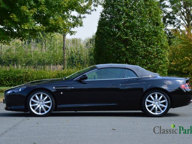 Aston Martin DB 9 Volante
