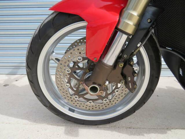 MV Agusta Brutale 750 S