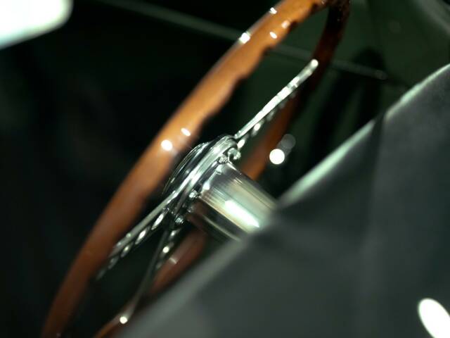Jaguar E-Type 4.2