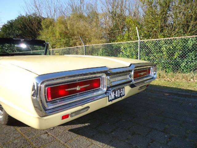 Ford Thunderbird