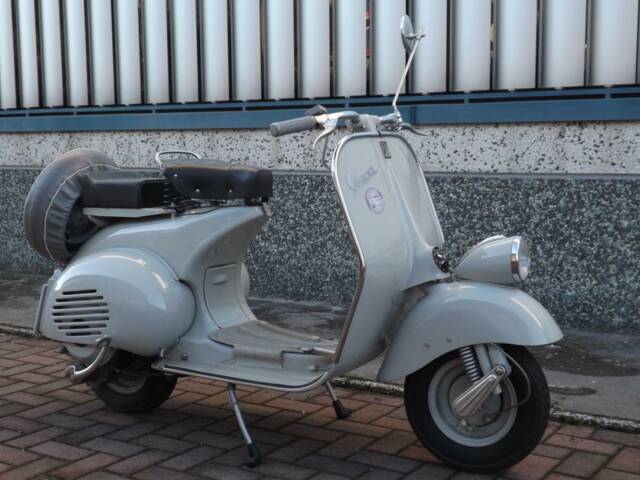 Piaggio Vespa 125