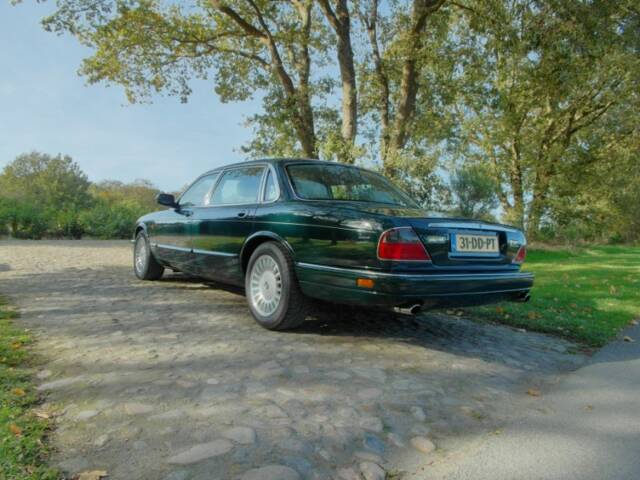 Jaguar XJ12 6.0