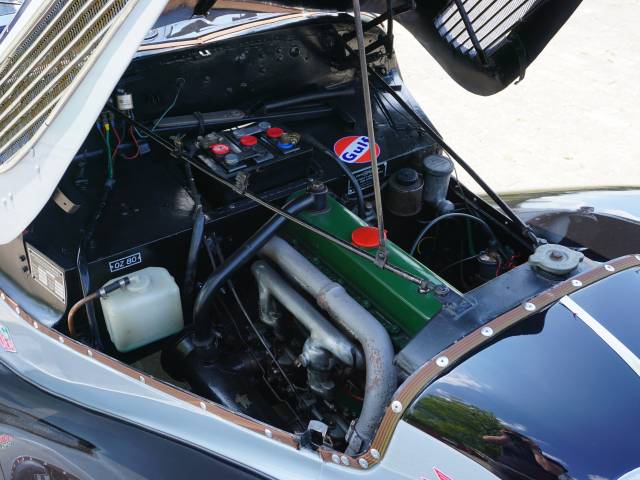 BMW 327