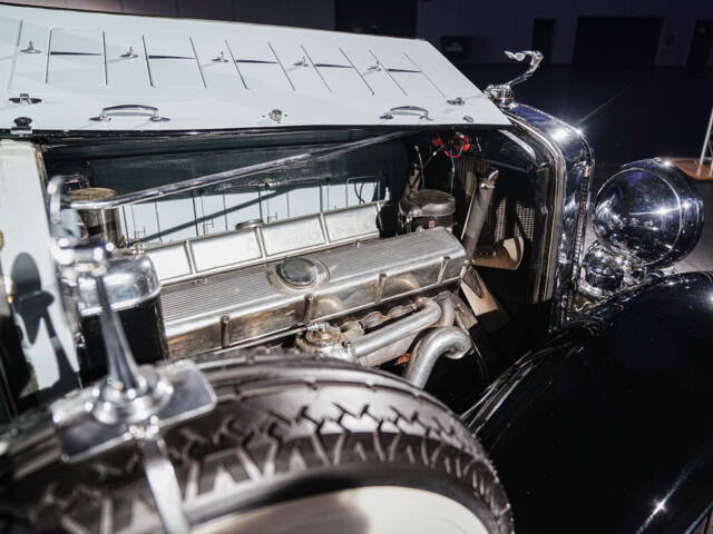 Cadillac V16 452 Dual Cowl Phaeton