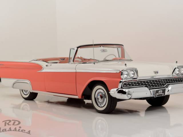 Immagine 1/50 di Ford Fairlane Skyliner (1959)