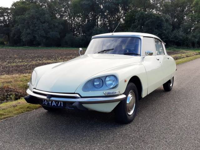 Bild 1/9 von Citroën D Super 5 (1974)