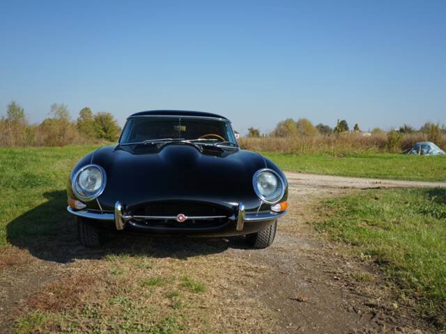 Jaguar E-Type 3.8