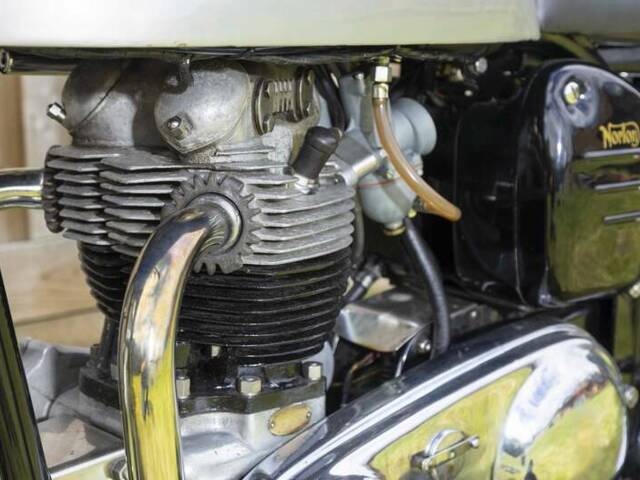 Norton 650 SS