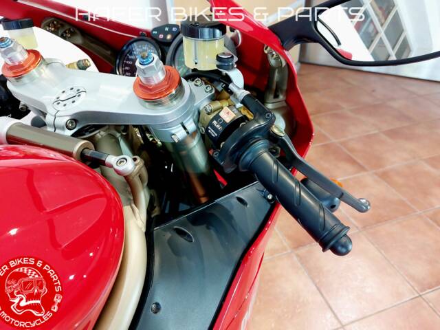 Ducati 916