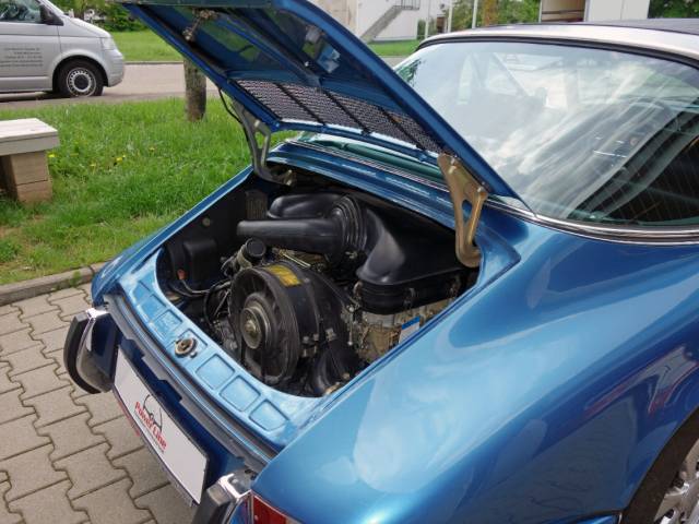 Porsche 911 2.4 T