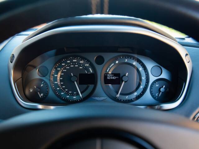 Aston Martin Vanquish