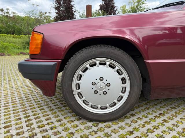 Mercedes-Benz 190 E 1.8 Avantgarde "Rosso"