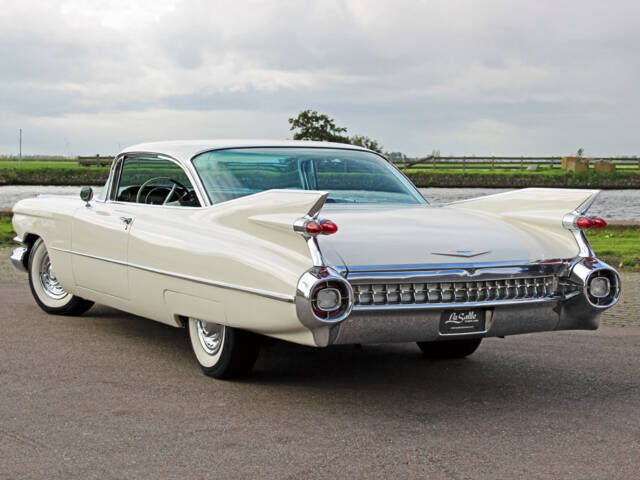 Cadillac Coupe DeVille