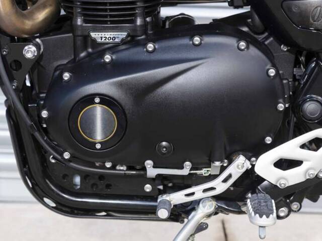 Triumph Scrambler 1200 Bond Edition