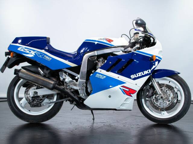 Suzuki GSX-R 750