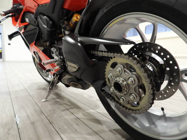 Ducati Panigale V4 R