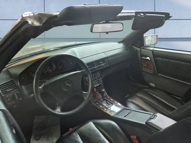 Mercedes-Benz SL 320