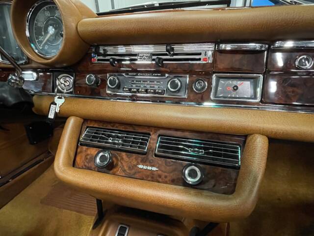 Mercedes-Benz 280 SE