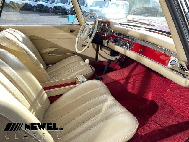 Mercedes-Benz 280 SL