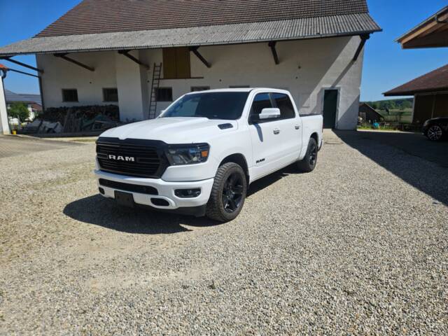 Image 1/62 of Dodge Ram 1500 (2020)