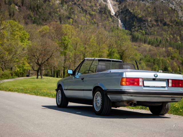BMW 325i