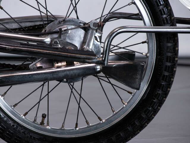 Aermacchi Zeffiro 125