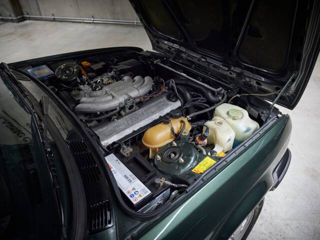 BMW 325i