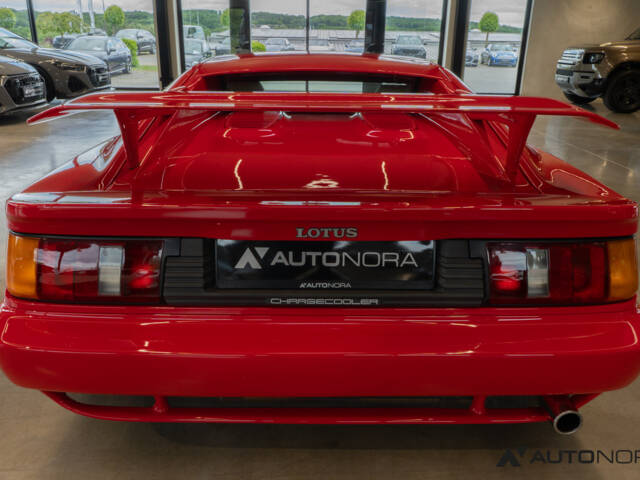 Lotus Esprit SE