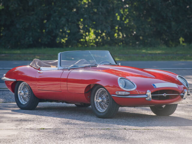 Jaguar E-Type 3.8