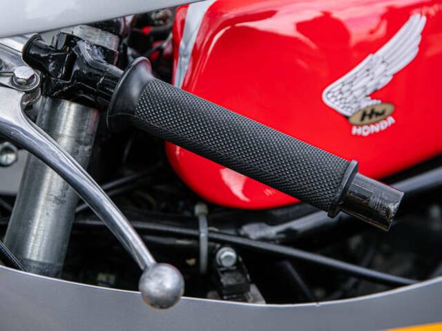 Honda RC 173