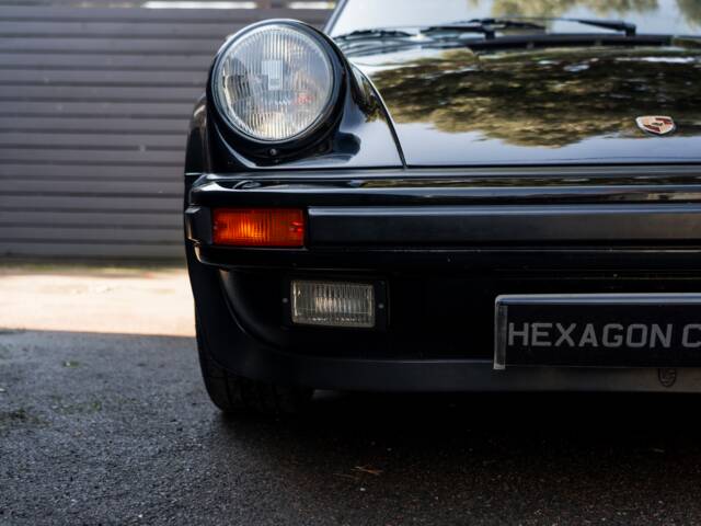 Porsche 911 Carrera 3.2 "#250.000 911"