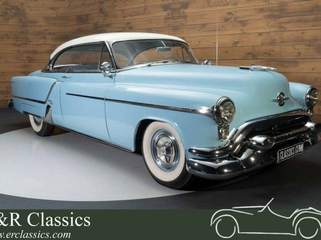 Image 1/19 of Oldsmobile Series 88 Holiday Hardtop (1953)