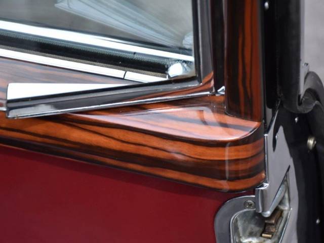 Mercedes-Benz 600