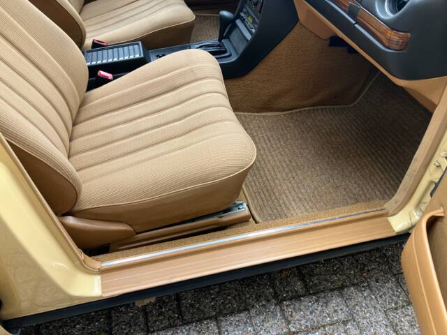 Mercedes-Benz 230 TE