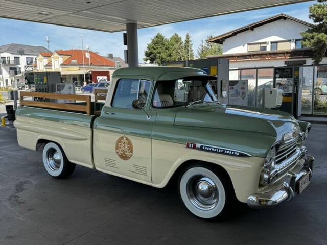Chevrolet Apache Fleetside