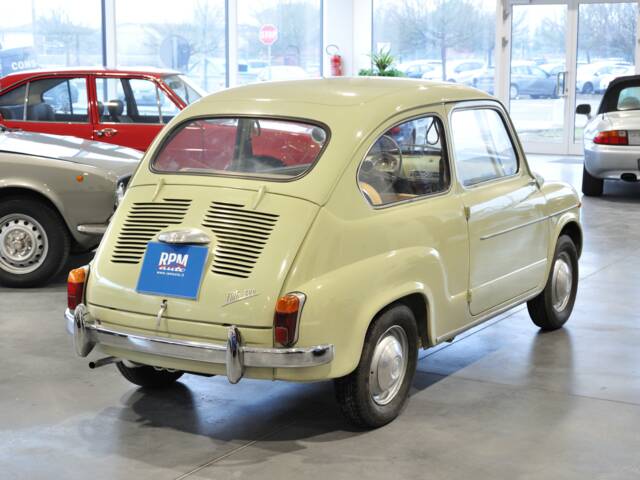 FIAT 600