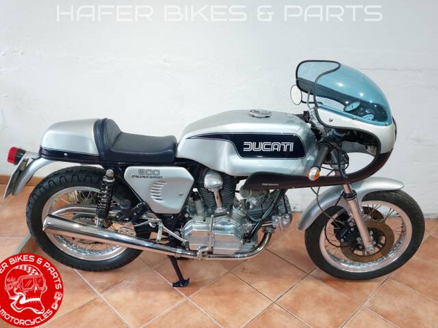 Ducati 900 SS