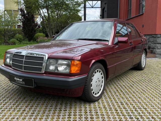 Mercedes-Benz 190 E 1.8 Avantgarde "Rosso"
