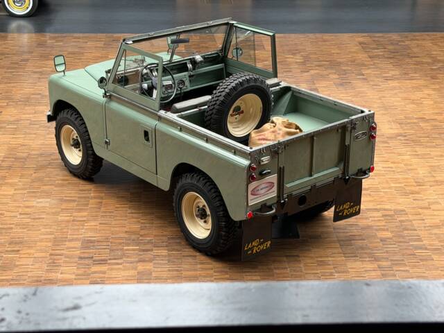 Land Rover 88