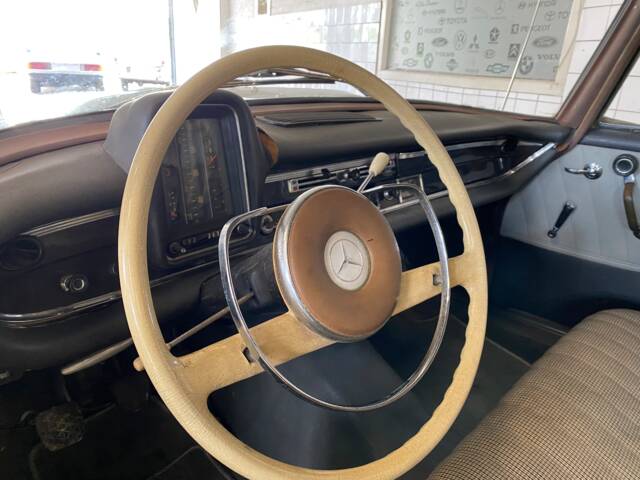 Mercedes-Benz 190 c
