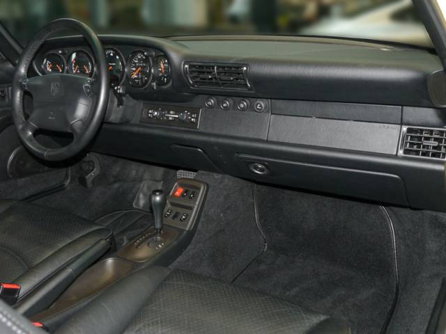 Porsche 911 Carrera