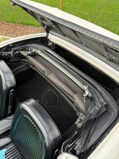 Chevrolet Corvette Sting Ray Convertible