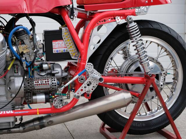 Moto Guzzi V7 850 GT