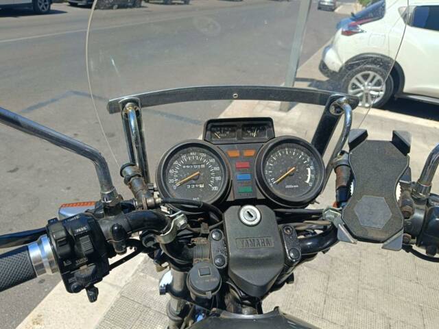 Yamaha XZ 550