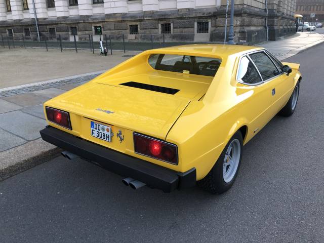 Ferrari Dino 308 GT4