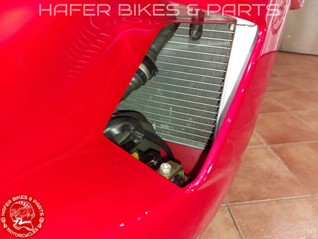 Ducati 916