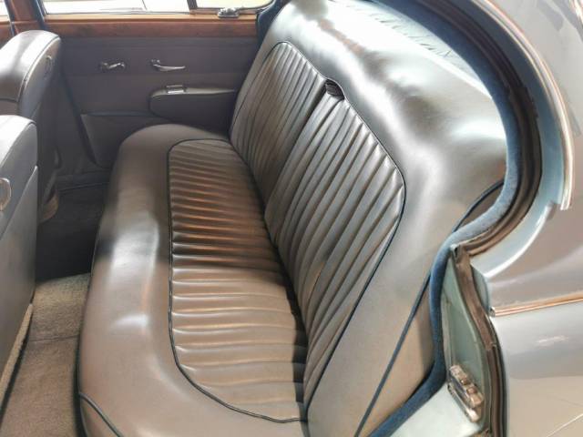 Jaguar Mk II 3.8