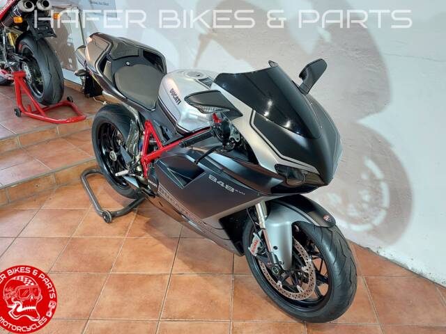 Ducati 848 EVO