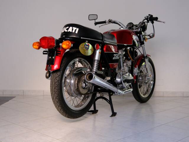 Ducati 750 GT